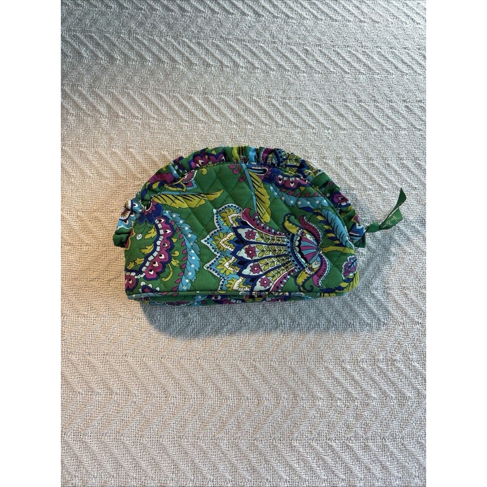 Vera Bradley Emerald Paisley Ruffled Cosmetic Bag Makeup Case Quilted NWOT